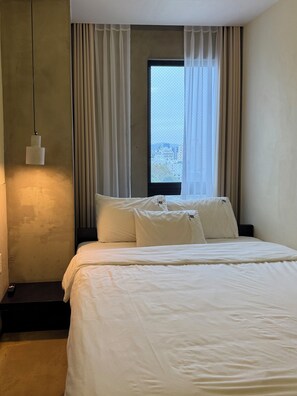 Economy Double Room, City View | Free WiFi - Mini hotel may nampo (Busan)