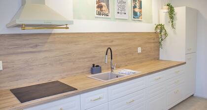 Stylish Lodge getaway in Wine Country