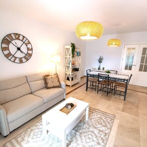 Living area - La Noria beachfront apartment (Manilva)