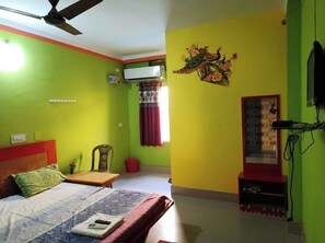 Bureau, Wi-Fi gratuit, draps fournis