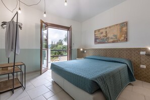 3 bedrooms, iron/ironing board, travel cot, WiFi