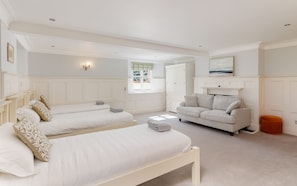4 habitaciones, wifi gratis y ropa de cama