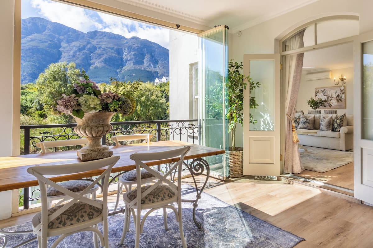 Two Bedroom Lake View Villa 31 | Terrace/patio