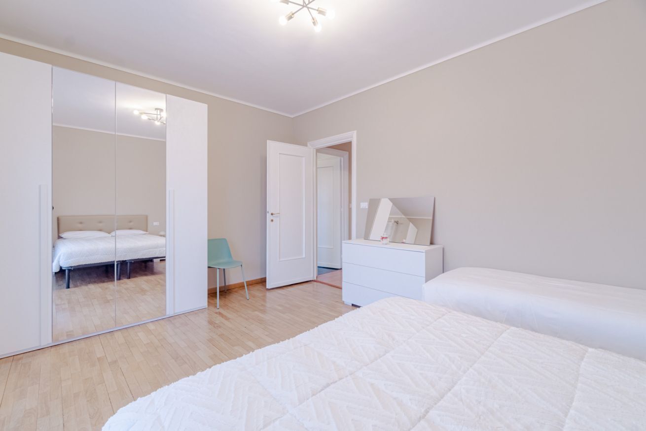 1 camera, ferro/asse da stiro, Wi-Fi, lenzuola