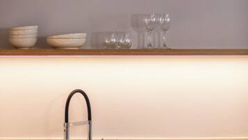 Comfort Apartment, Balcony, City View | Private kitchen | Electric kettle, highchair