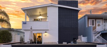 Coastal-Chic Newport Stay Steps to the Beach, Dining & Boardwalk | 42nd Street