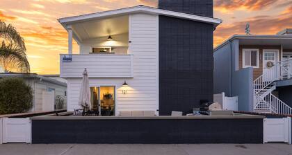 Coastal-Chic Newport Stay Steps to the Beach, Dining & Boardwalk | 42nd Street