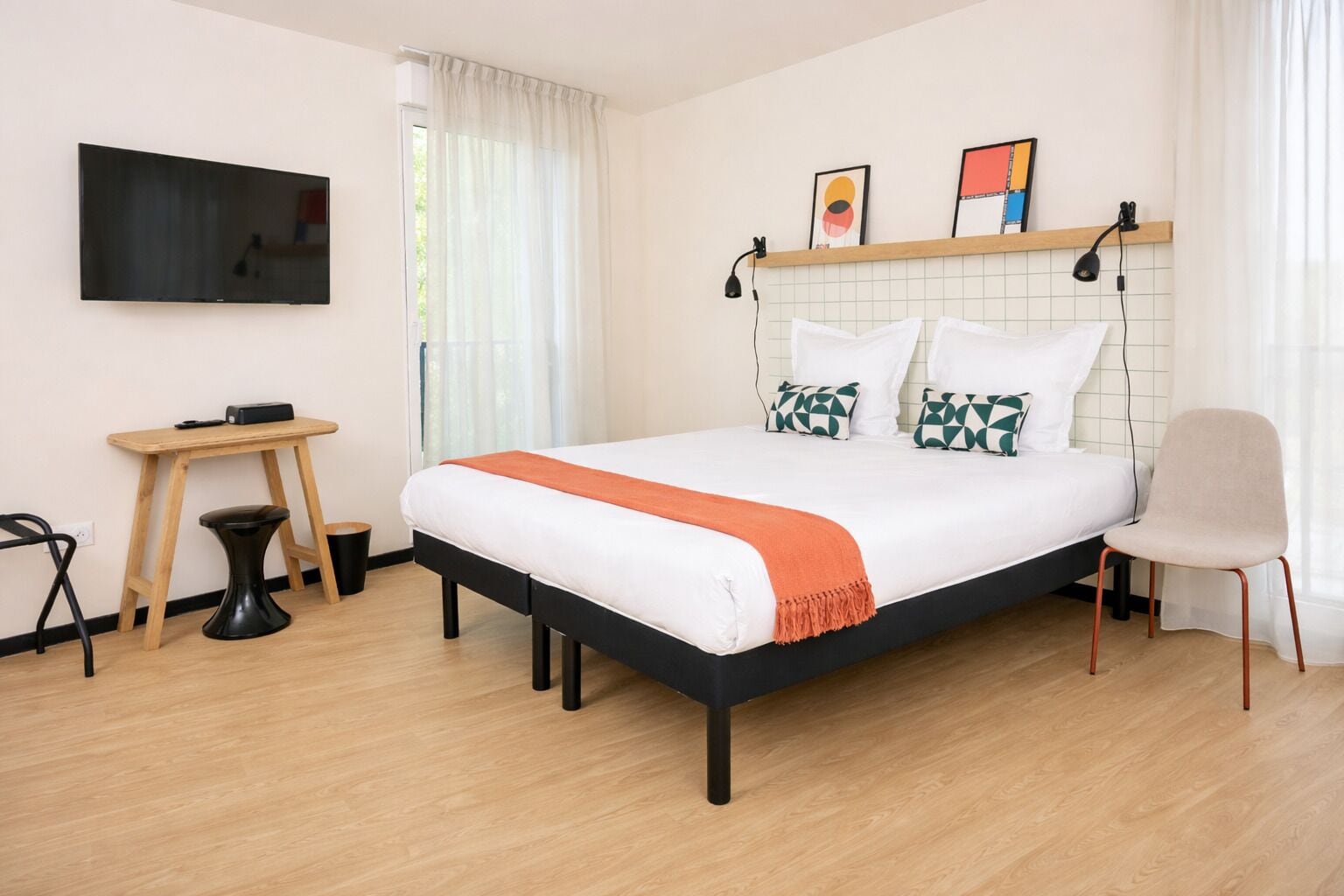 Appart M Premium | Ameublement personnalisé, bureau, chambres insonorisées, Wi-Fi gratuit