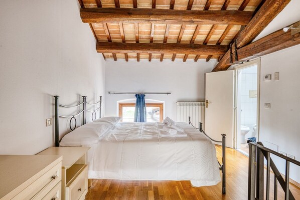 1 Schlafzimmer, Schreibtisch, Bügeleisen/Bügelbrett, WLAN