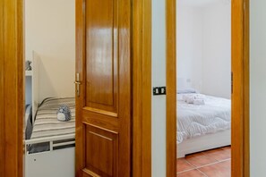 2 Schlafzimmer, Bügeleisen/Bügelbrett, Internetzugang