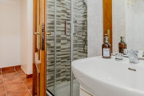 Shower, hair dryer, bidet, toilet paper