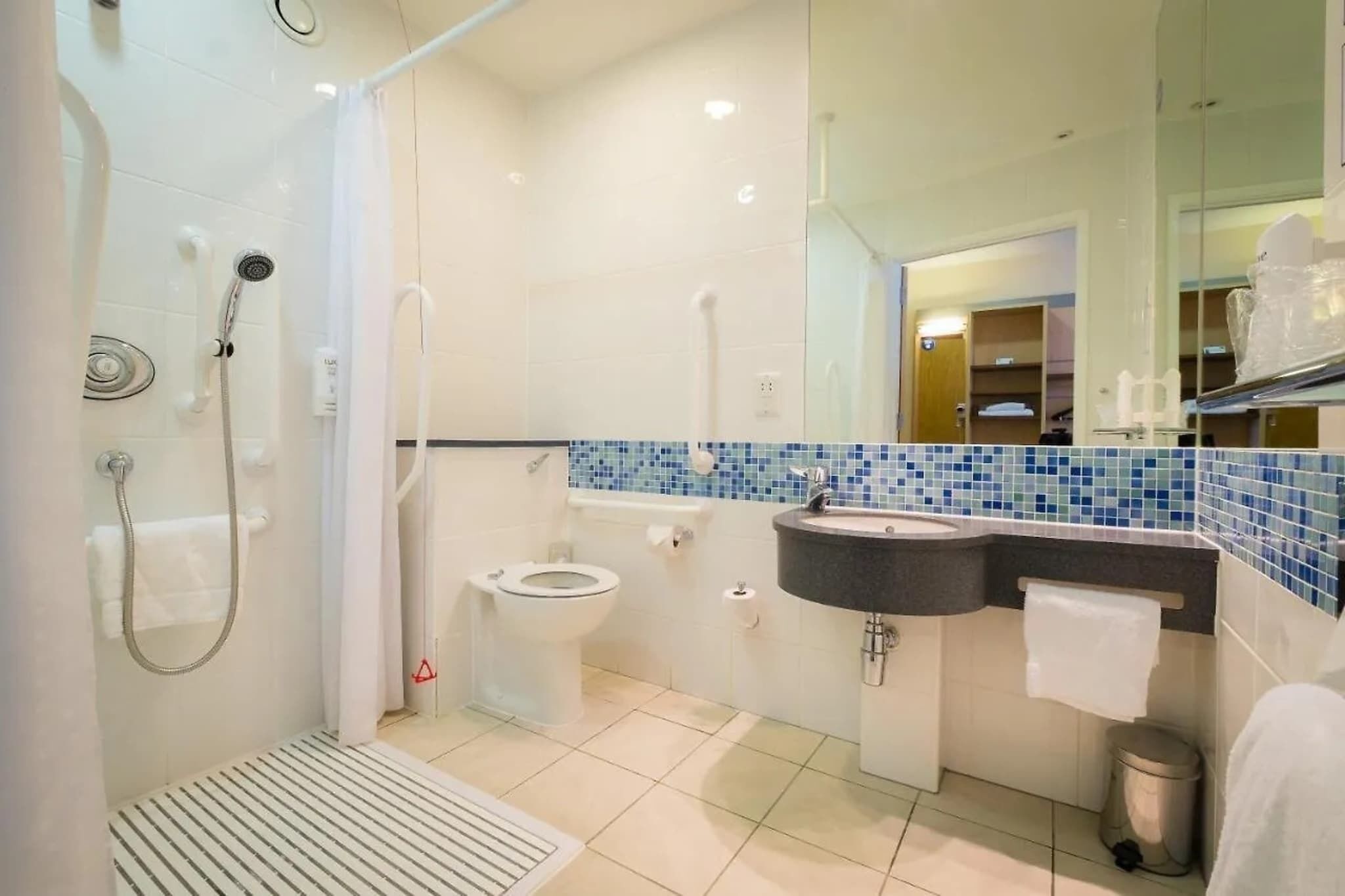 Hair dryer, towels