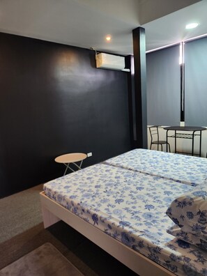 8 quartos, Wi-Fi, roupa de cama