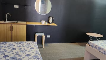 8 chambres, Wi-Fi, draps fournis