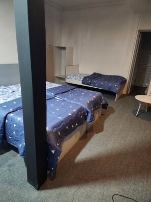 8 quartos, Wi-Fi, roupa de cama