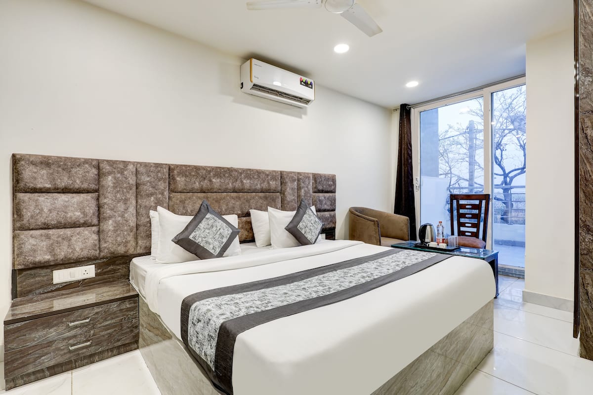 ห้องดับเบิล, วิวเมือง | โต๊ะทำงาน, Wi-Fi ฟรี, ผ้าปูที่นอน