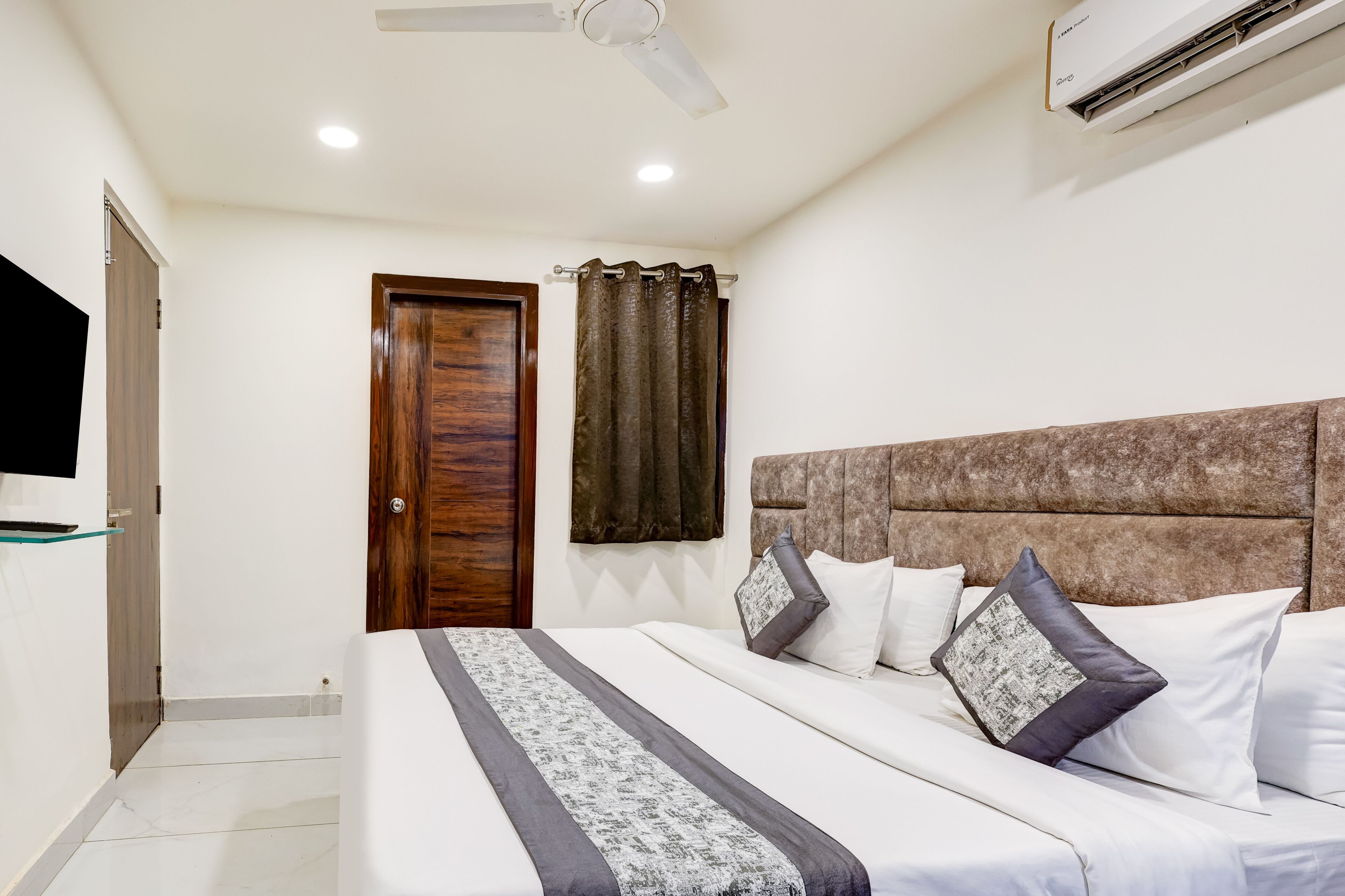 Photo - Mauryan Signature hotel with Airport View