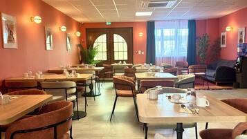 Daily continental breakfast for a fee