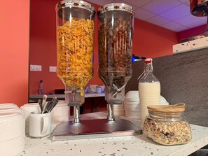 Café da manhã continental todos os dias mediante uma taxa