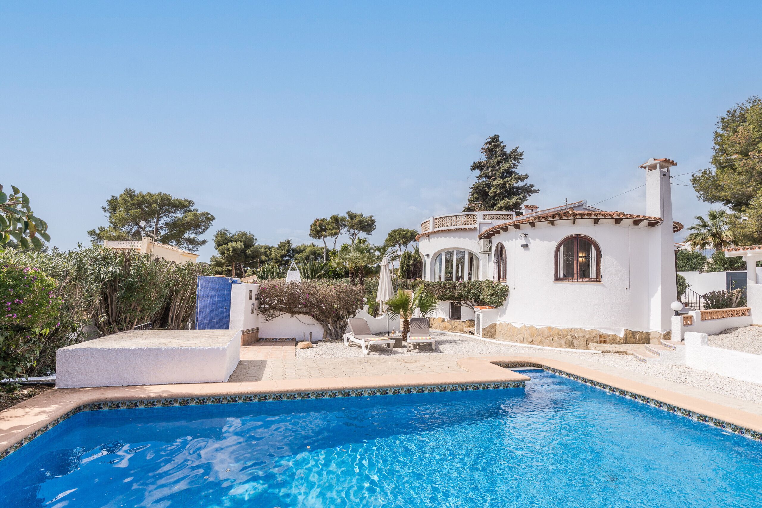 Haus und Pool