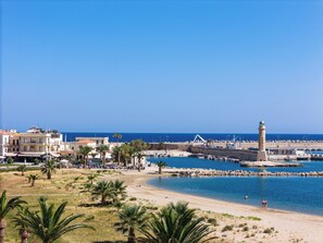 Comfort Apartment | Beach/ocean view - seafront cozy suite for 2 in Rethymno (Rethymno)