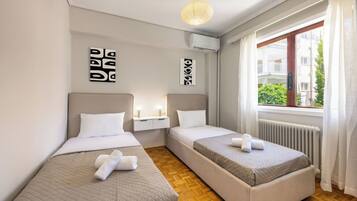 2 bedrooms, iron/ironing board, free WiFi, bed sheets