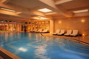 Pool - Sunday Walton Hall Retreat & Spa | Standard Double (Wellesbourne Hastings)