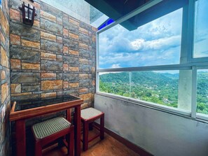 Kahden hengen superior-huone, vuoristonäköala | Terassi/patio