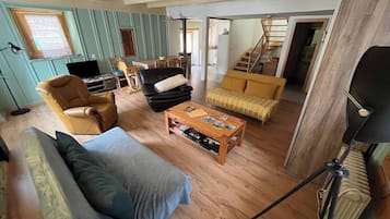 Appartement, 3 chambres, fumeur, balcon | Salle de séjour