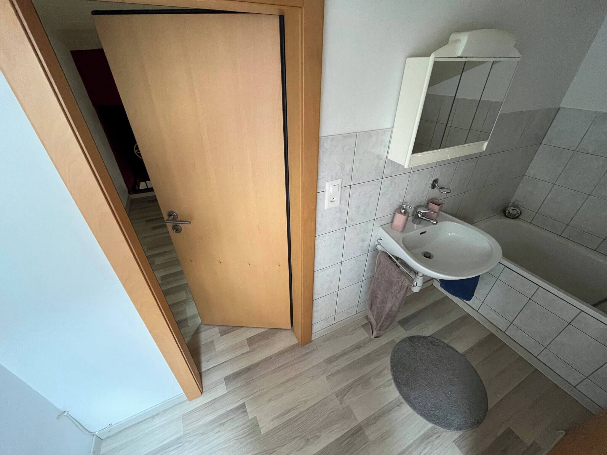 Appartement, 3 chambres, fumeur, balcon | Salle de bain