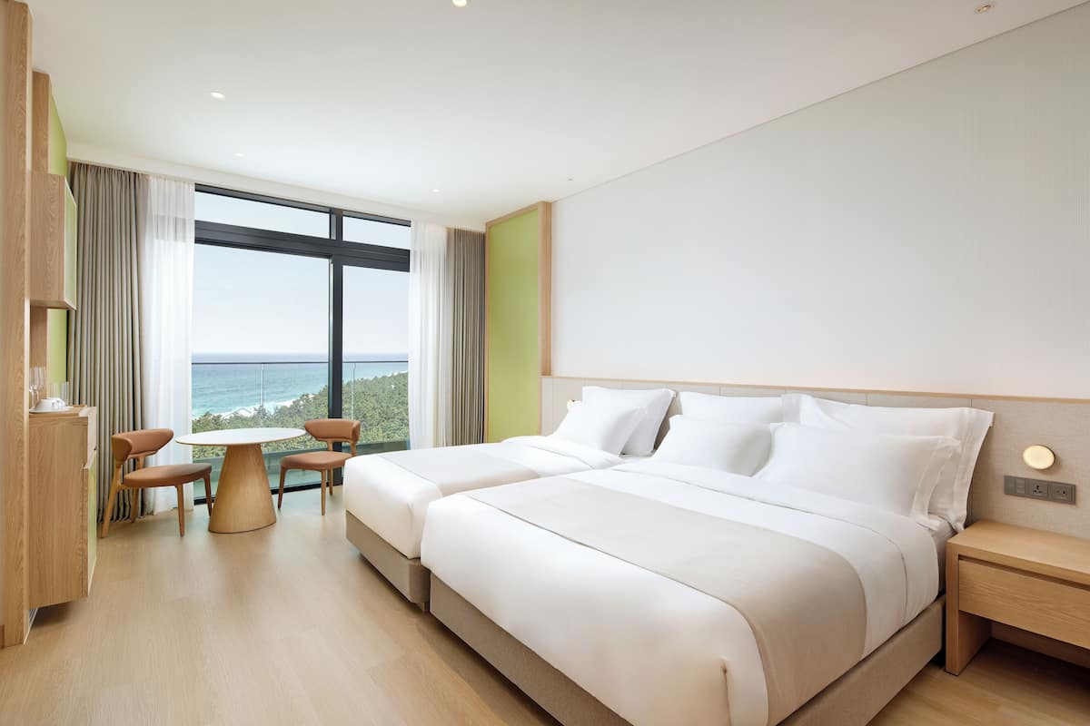 1 habitación, cortinas blackout, wifi gratis y ropa de cama