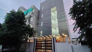 Bagian depan properti