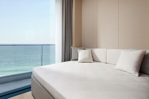 Premium bedding, in-room safe, free WiFi, bed sheets - Shillamonogram Gangneung Residence (Gangneung)