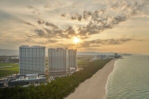 Beach/ocean view