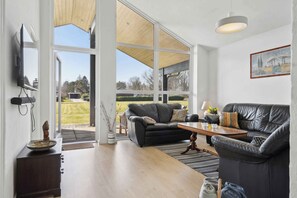 Living area - Lovely bright house near the beach in nature. (Ørsted)
