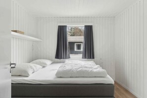 3 chambres, fer et planche à repasser, Wi-Fi gratuit