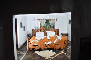 1 habitación, wifi y ropa de cama
