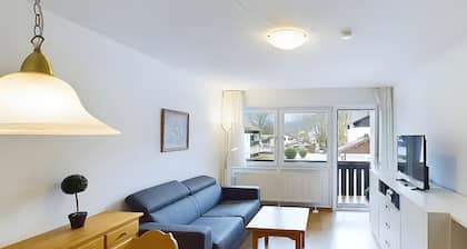 Ferienwohnung 'Mit Bergblick, Pool, Sauna' mit Bergblick, Gemeinschaftsgarten und Wi-Fi