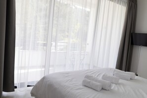 Deluxe Double Room, Balcony, Mountain View | Free WiFi - Rifugio Retreat BedBreakfast (Kakopetria)