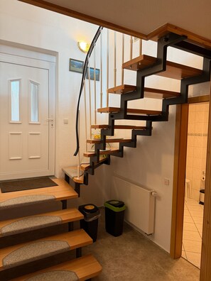 Interior - Apartment '1, Größe 90qm' with Balcony and Wi-Fi (Herscheid)