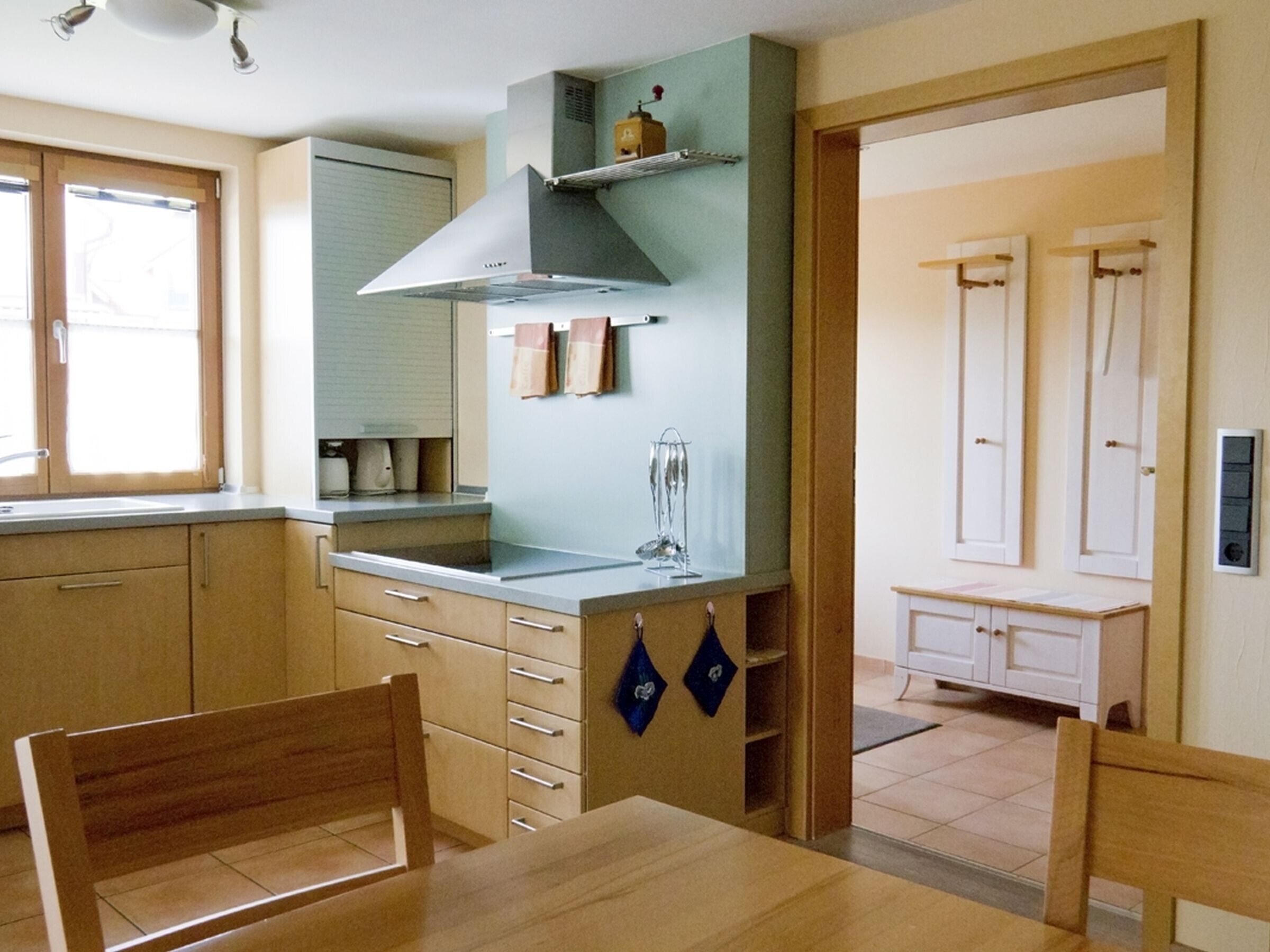 Kühlschrank, Ofen, Herdplatte, Geschirrspüler