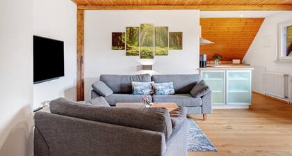 Apartment 'Schwarzwaldmädle' with natural pool, garden and Wi-Fi