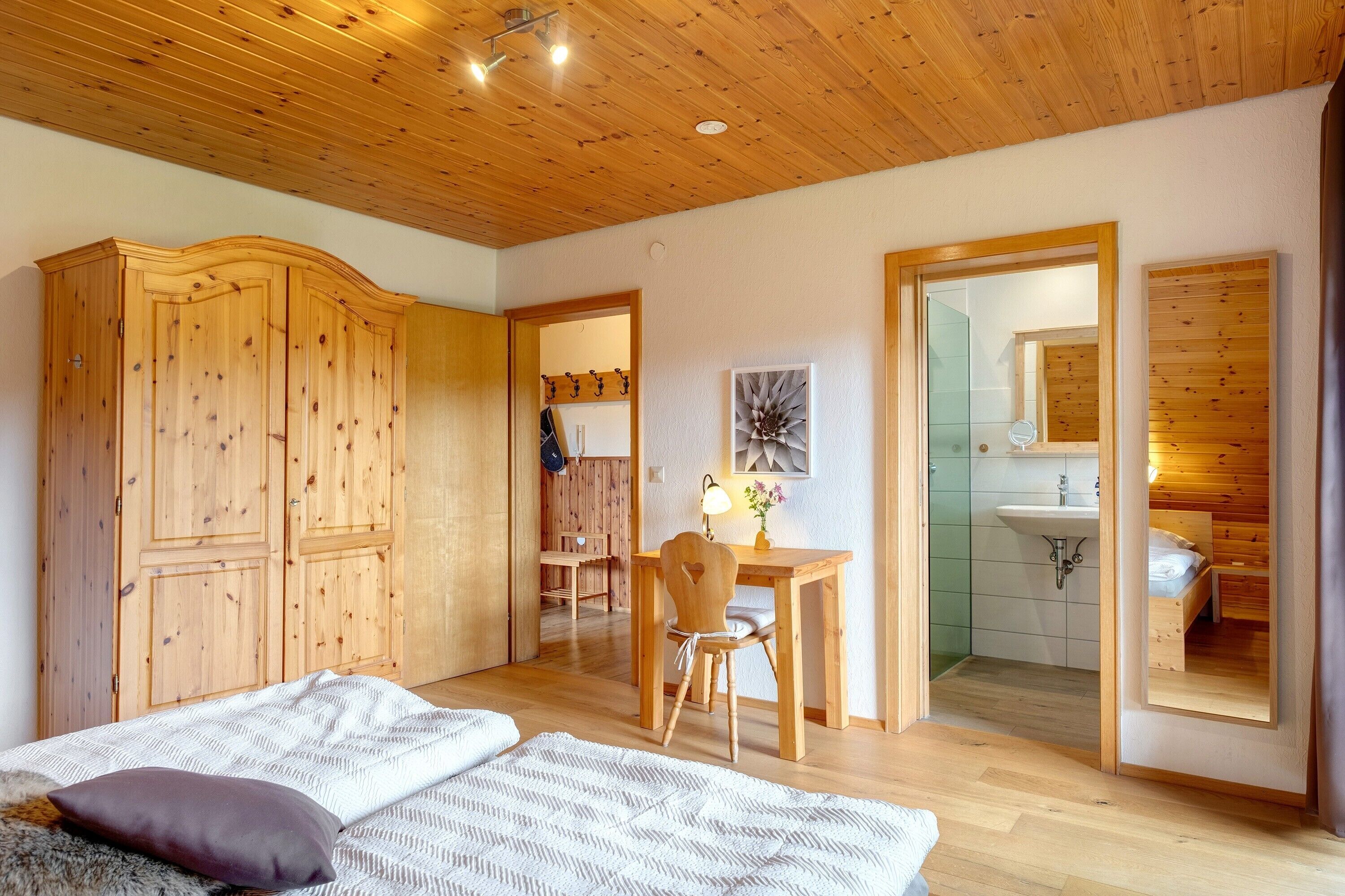 3 habitaciones, wifi gratis y ropa de cama 