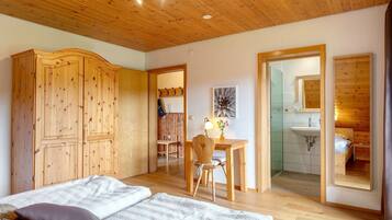 3 habitaciones, wifi gratis y ropa de cama