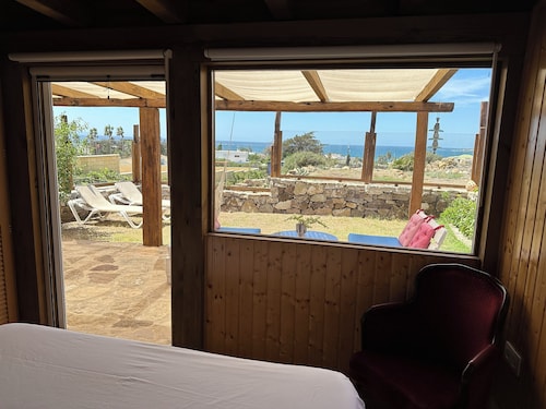 Casa Luna in Bolonia with garden and sea views. A space of peace and harmony.