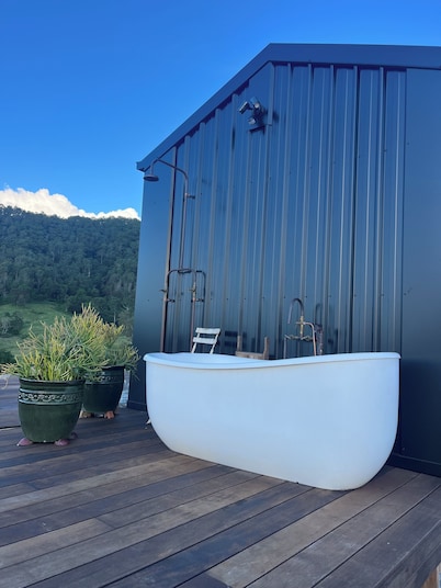 Homely farm stay, beautiful views