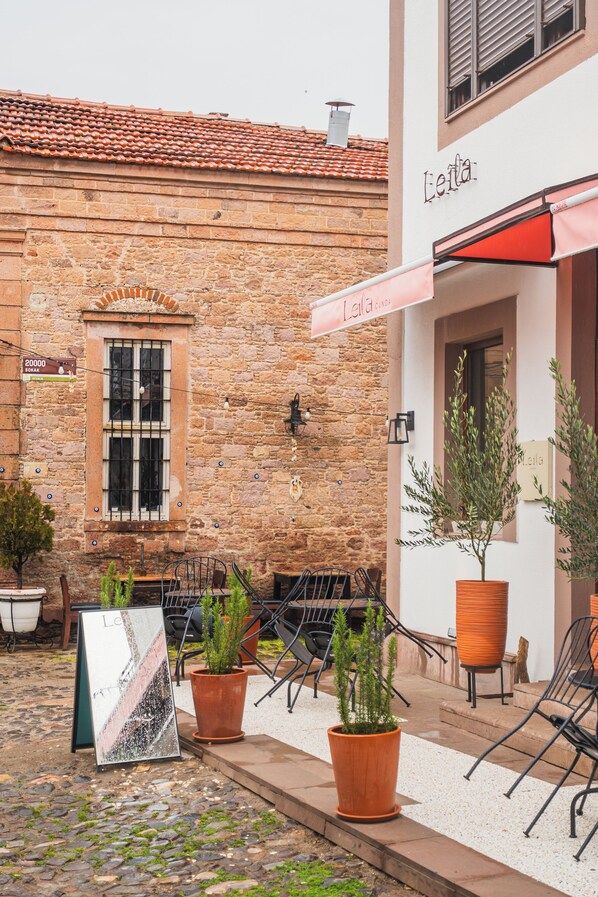 Exterior - Leila Cunda Hotel & Coffee  (Ayvalik)