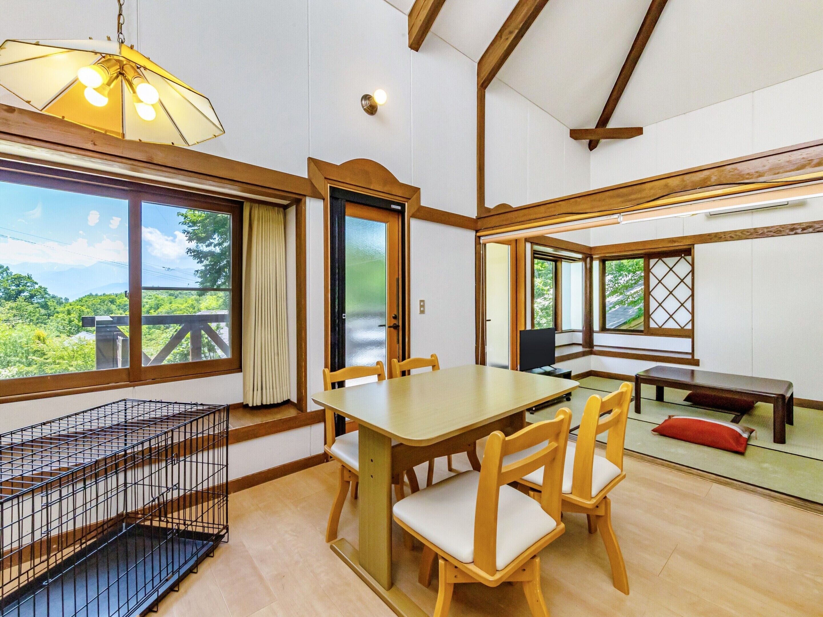 平房, 吸煙房, 山景 (With Private Dog Garden) | 1 間臥室、免費無線上網、床單