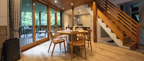 Cottage Premium, non fumatori, vista montagna (With Private Dog Park) | 1 camera, Wi-Fi gratuito, lenzuola