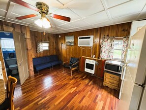 Interior - Idlewild at Duck Harbor Resort (Rockaway Beach)